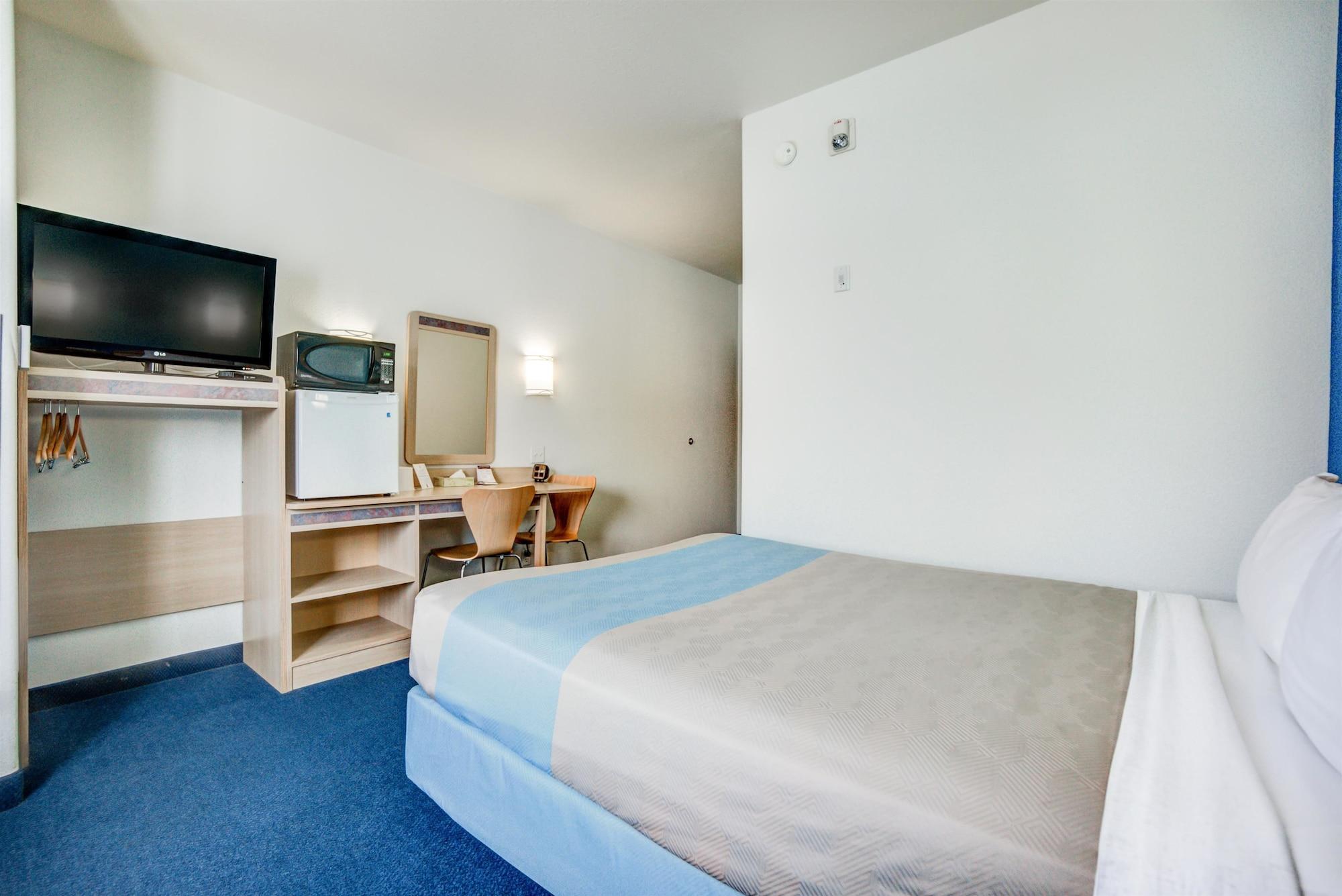Motel 6-Red Deer, Ab Екстериор снимка