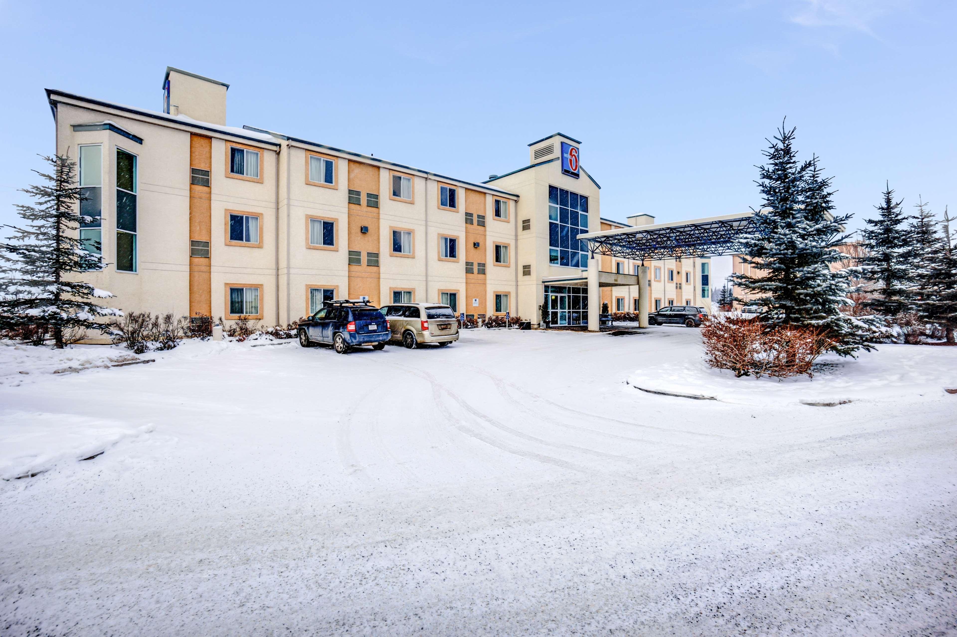 Motel 6-Red Deer, Ab Екстериор снимка