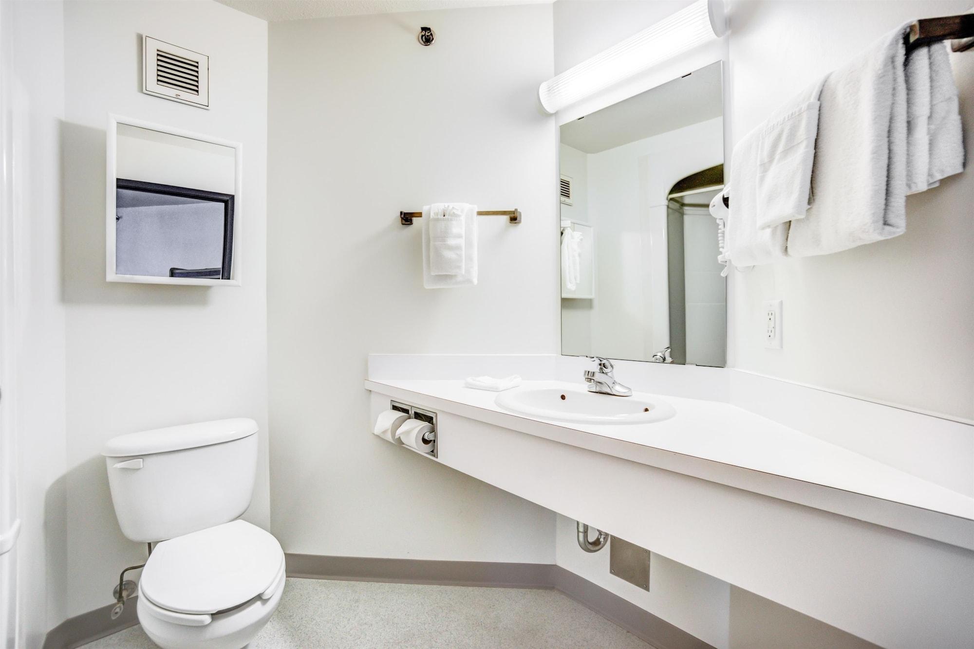 Motel 6-Red Deer, Ab Екстериор снимка
