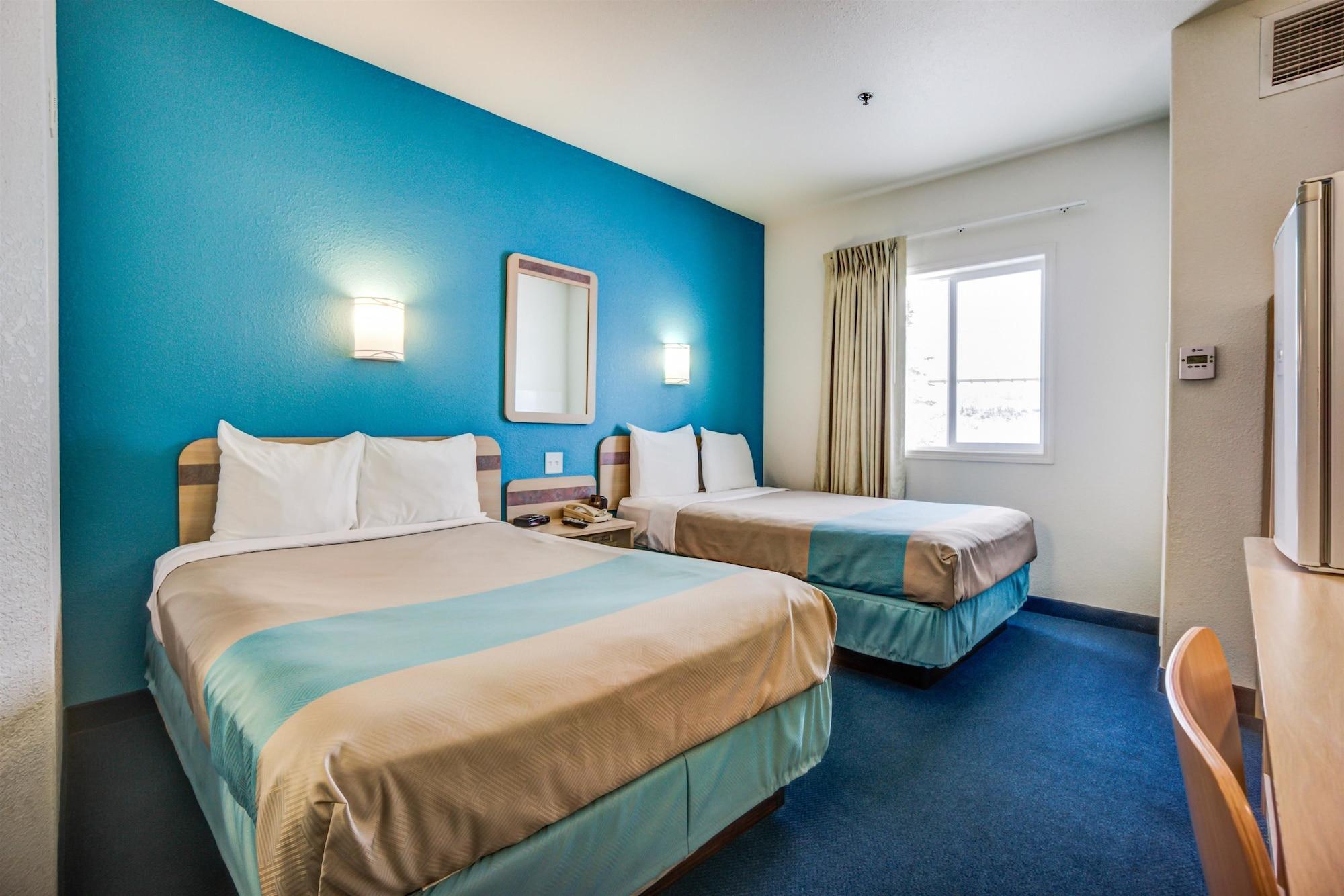 Motel 6-Red Deer, Ab Екстериор снимка