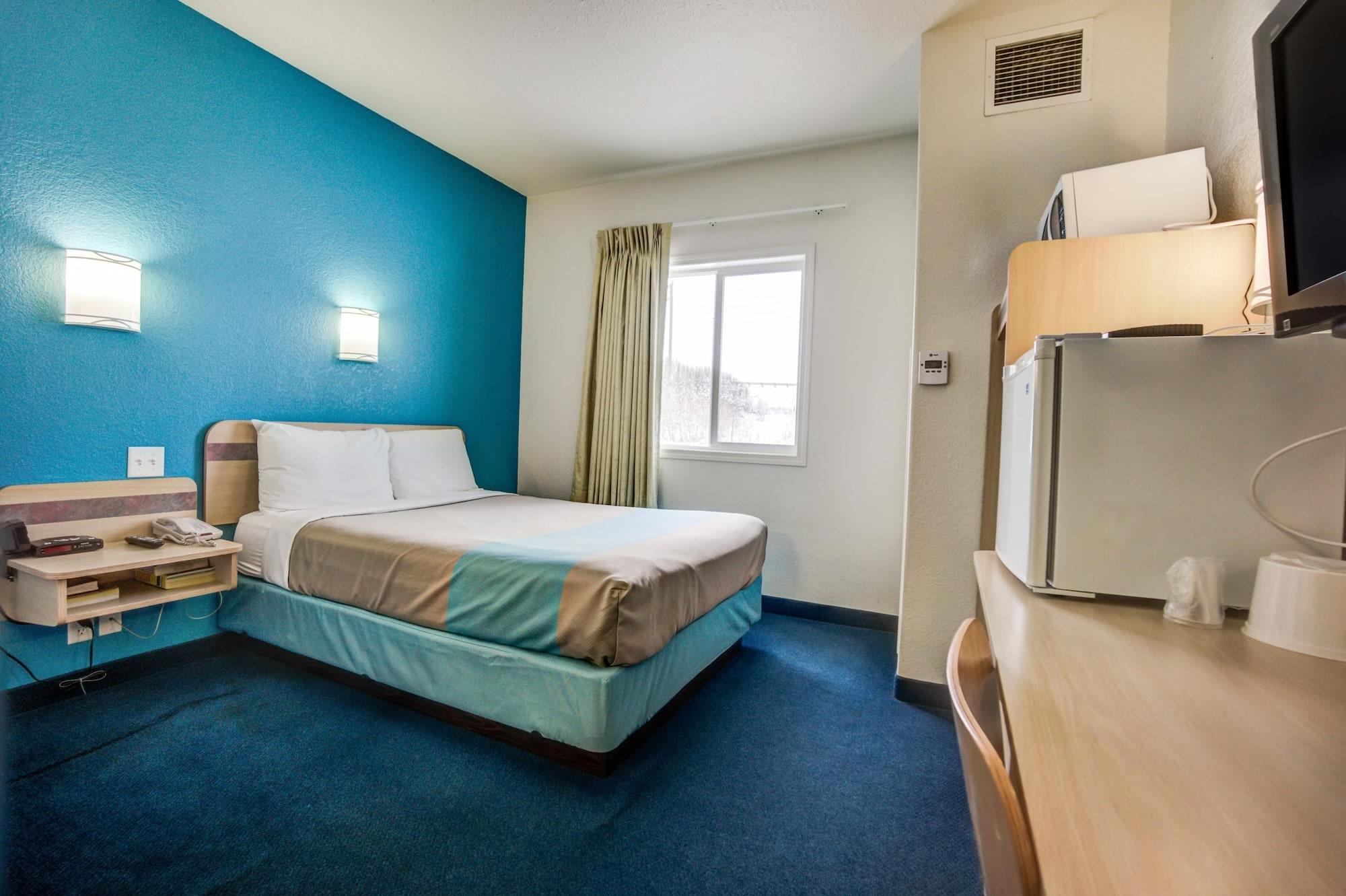 Motel 6-Red Deer, Ab Екстериор снимка